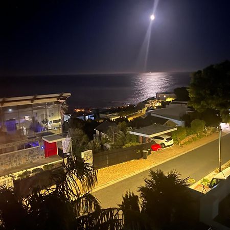 Villa Cozy Camps Bay House With Mountain And Sea View Ciudad del Cabo Exterior foto